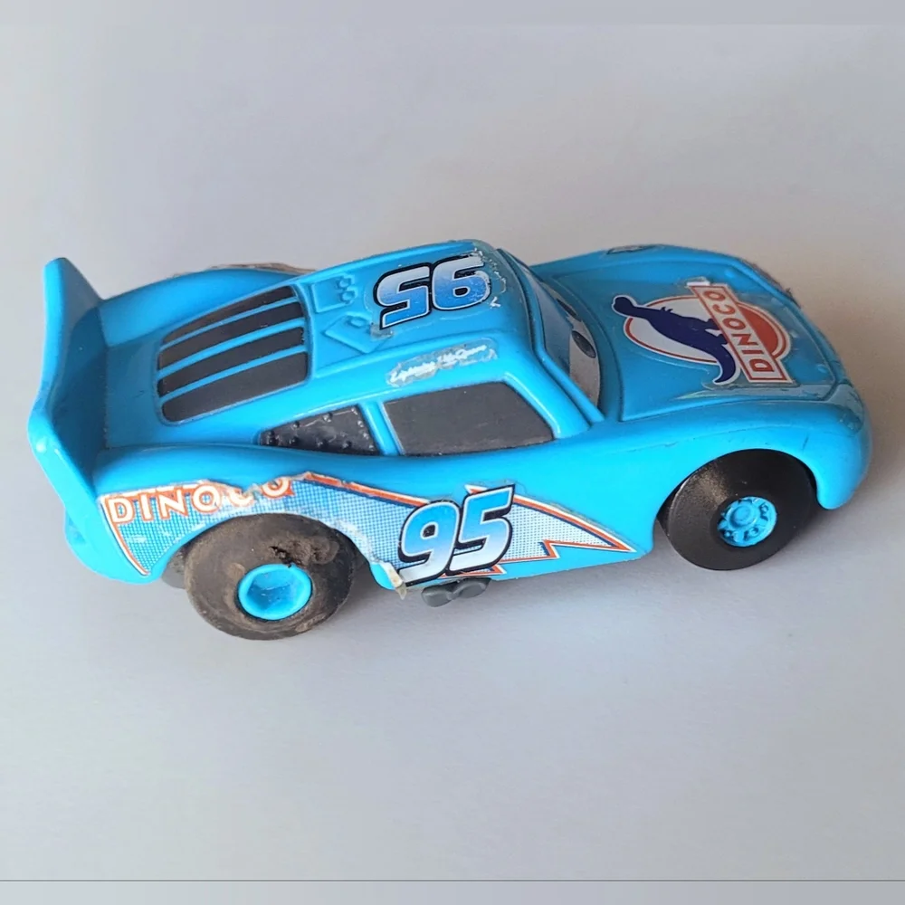 DISNEY PIXAR CARS DINOCO MCQUEEN Bkue - PULLBACK ACTION